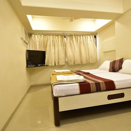 Hotel Kalpana Palace, Mumbai Kültér fotó