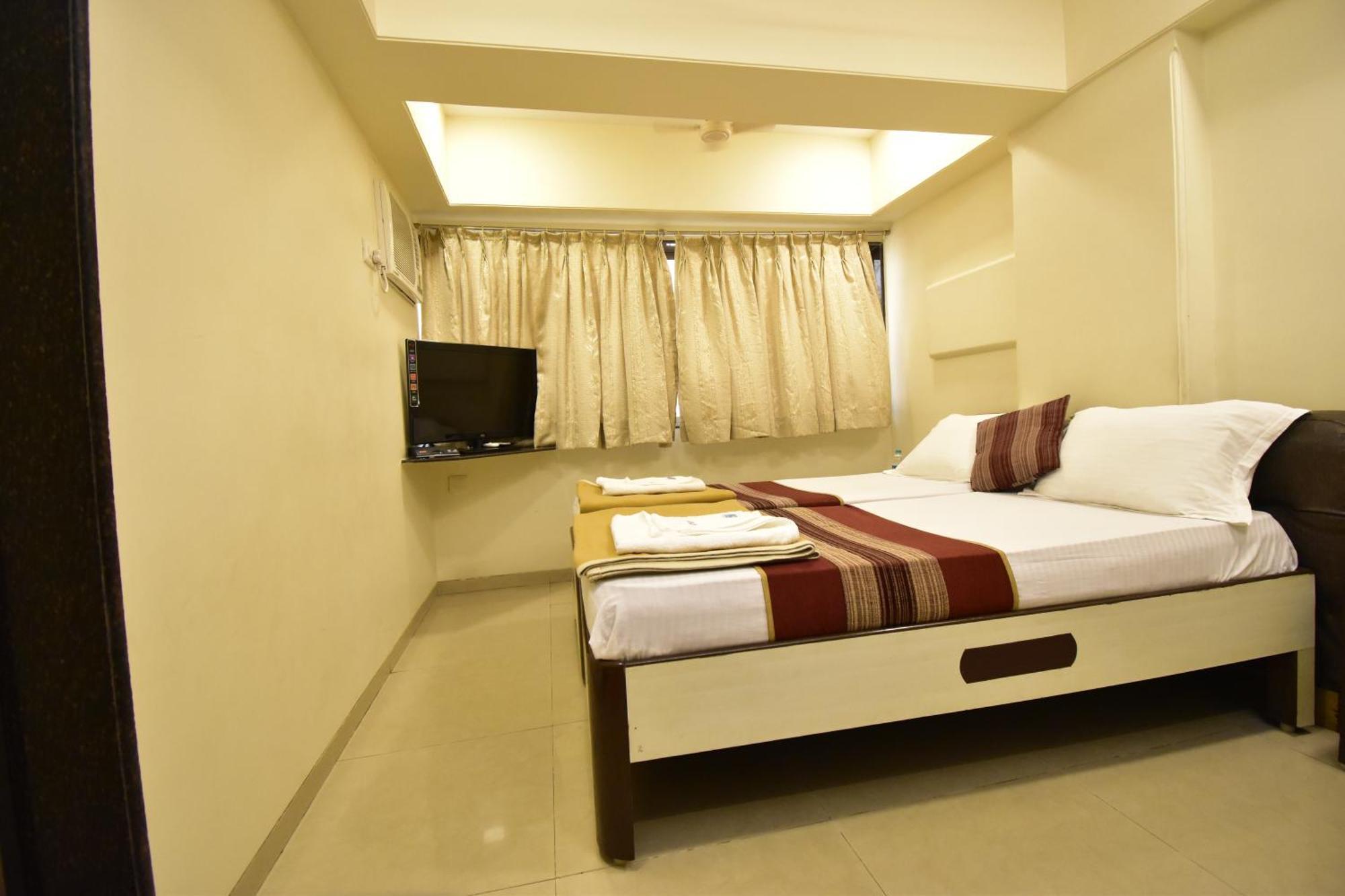 Hotel Kalpana Palace, Mumbai Kültér fotó