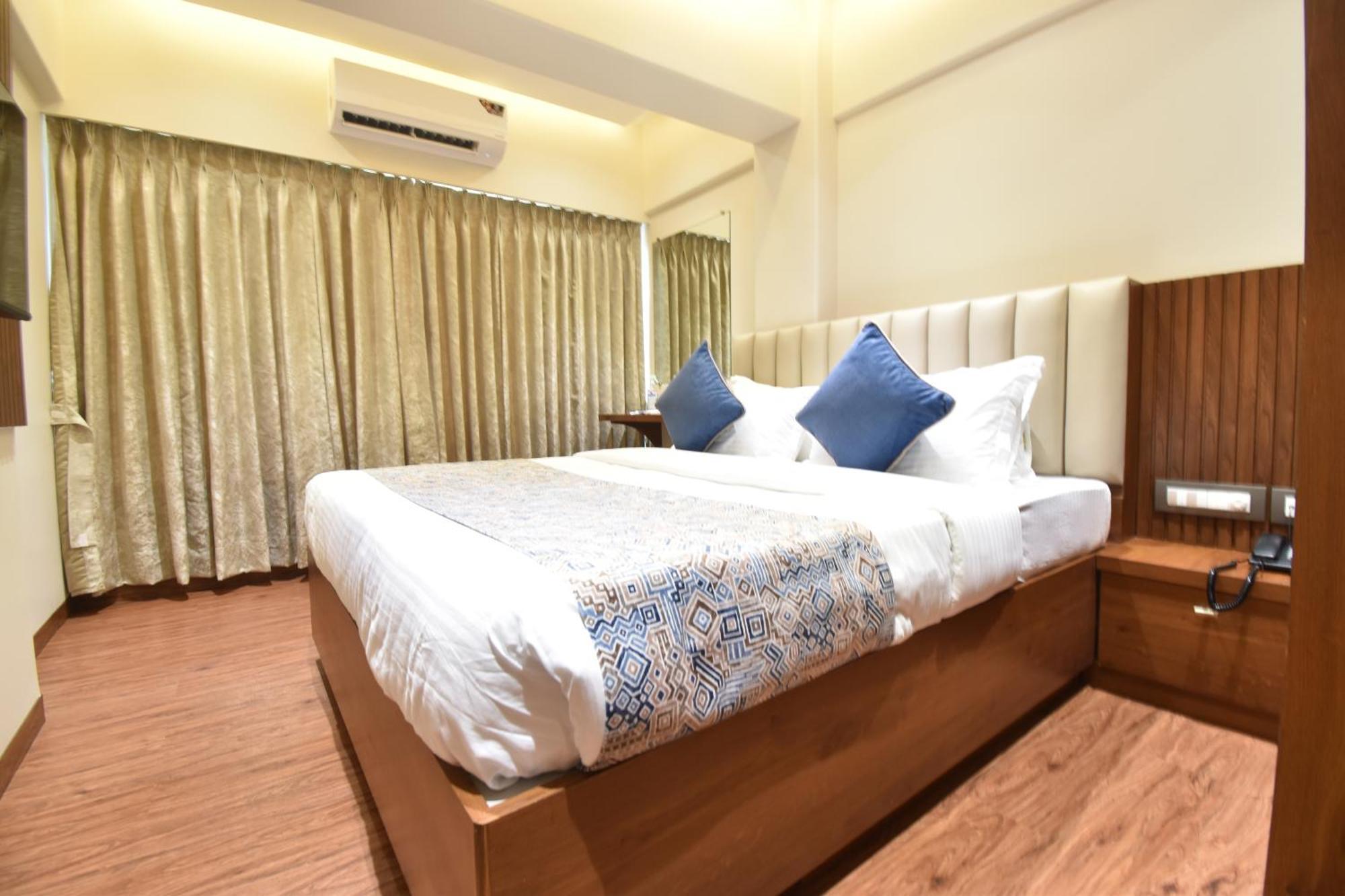 Hotel Kalpana Palace, Mumbai Kültér fotó