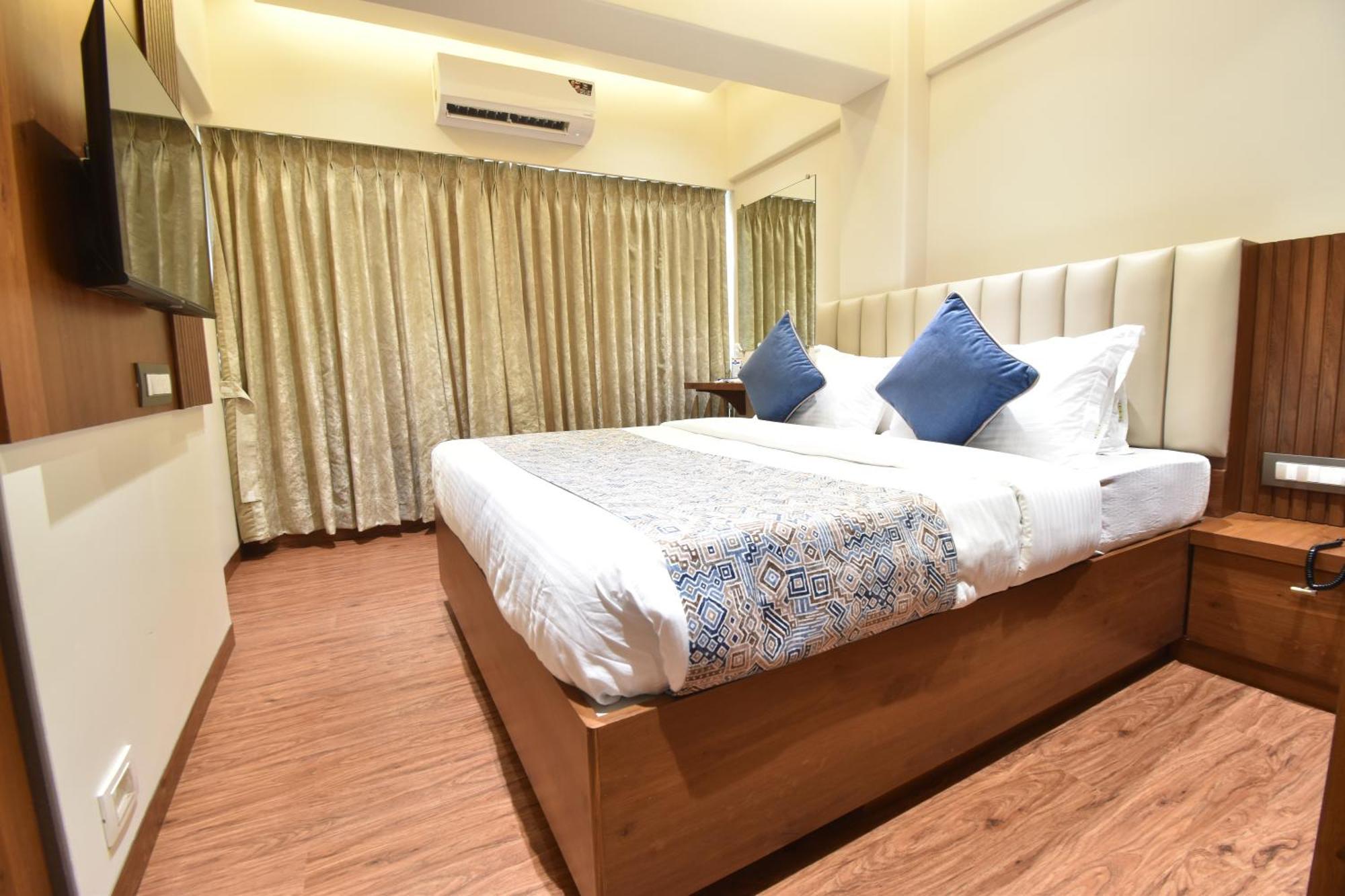 Hotel Kalpana Palace, Mumbai Kültér fotó